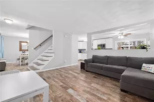 69 Walden Way, Cranston, RI 02921 - Photo 12