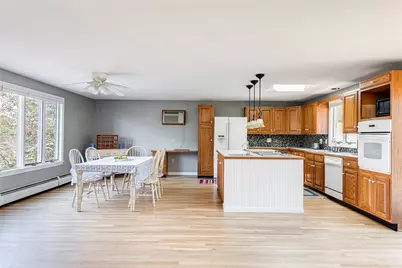 22 Jh Dwyer Drive, Middletown, RI 02842 - Photo 8