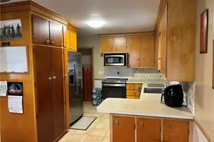 2 Cobble Hill Rd, Lincoln, RI 02865 - Photo 12