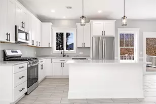 60 Daytona Ave, Narragansett, RI 02882 - Photo 4