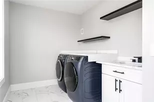 60 Daytona Ave, Narragansett, RI 02882 - Photo 10