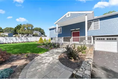 4 Shore Road, Westerly, RI 02891 - Photo 2