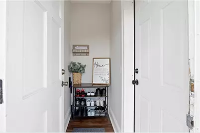 538 Power Rd Road, Pawtucket, RI 02860 - Photo 4