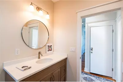 34 Harrison Avenue, Newport, RI 02840 - Photo 18