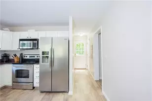 663 Aquidneck Ave, Middletown, RI 02842 - Photo 10