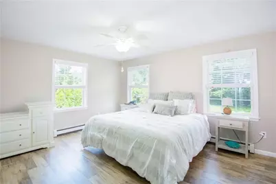 663 Aquidneck Avenue, Middletown, RI 02842 - Photo 12