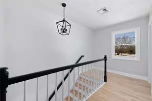 36 Kinnicutt Ave, Warren, RI 02885 - Photo 10