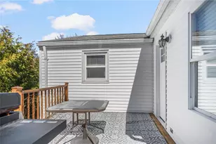 11 Bellevue Blvd, East Providence, RI 02916 - Photo 4