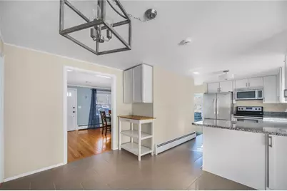 11 Bellevue Boulevard, East Providence, RI 02916 - Photo 12