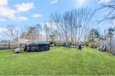 11 Bellevue Boulevard, East Providence, RI 02916 - Photo 8