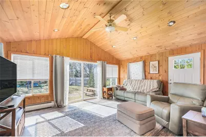 11 Bellevue Boulevard, East Providence, RI 02916 - Photo 18