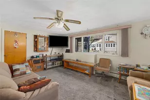 9 Regent St, Coventry, RI 02816 - Photo 6