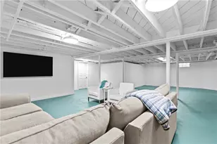 2 Cliff Ave, Newport, RI 02840 - Photo 18