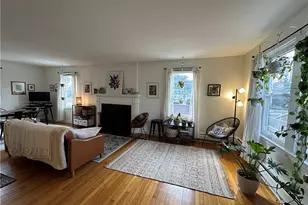 542 Angell St, Providence, RI 02906 - Photo 4