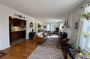 542 Angell St, Providence, RI 02906 - Photo 6