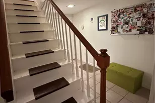 542 Angell St, Providence, RI 02906 - Photo 22