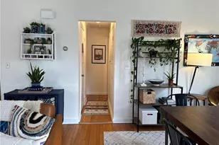 542 Angell St, Providence, RI 02906 - Photo 14