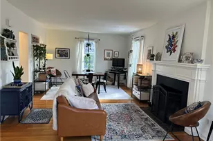 542 Angell St, Providence, RI 02906 - Photo 8