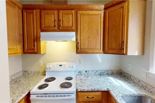 22 Vernon St, Providence, RI 02903 - Photo 8