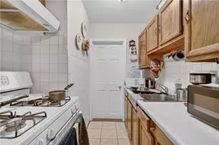 108 Sumner Ave, Central Falls, RI 02863 - Photo 34