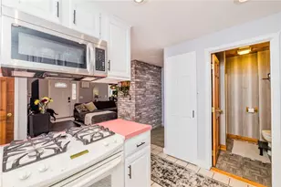 235 Lippitt Ave, Cranston, RI 02921 - Photo 20