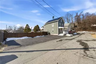 12 Sedan St, Providence, RI 02904 - Photo 2