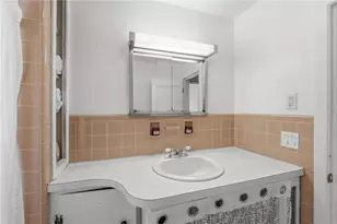 68 Packard Ave, Warwick, RI 02886 - Photo 28