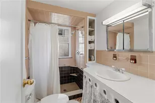 68 Packard Ave, Warwick, RI 02886 - Photo 26