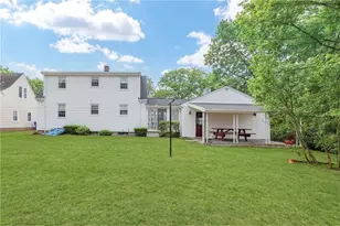 47 Dartmouth Ave, East Providence, RI 02915 - Photo 28