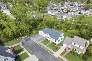 47 Dartmouth Ave, East Providence, RI 02915 - Photo 32