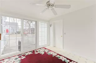 47 Dartmouth Ave, East Providence, RI 02915 - Photo 22