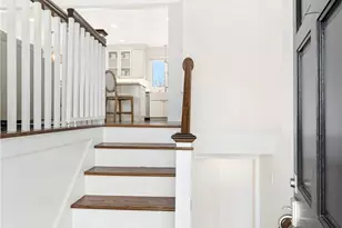 6 Jenkins St, Bristol, RI 02809 - Photo 4