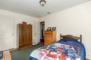 72 Allerton Ave, East Providence, RI 02914 - Photo 40