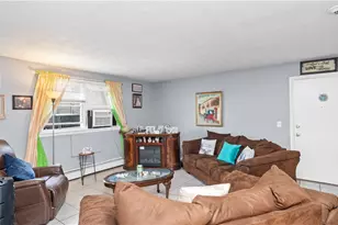 27 Gillen Ave, North Providence, RI 02904 - Photo 8