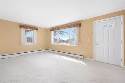 9 Spruce Avenue, Middletown, RI 02842 - Photo 6