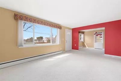 9 Spruce Avenue, Middletown, RI 02842 - Photo 8