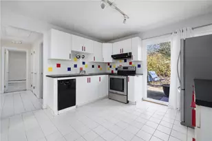 9 Spruce Ave, Middletown, RI 02842 - Photo 14