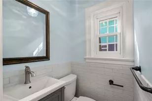 21 Dexterdale Rd, Providence, RI 02906 - Photo 18