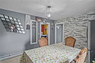 30 Touro St, Providence, RI 02904 - Photo 12