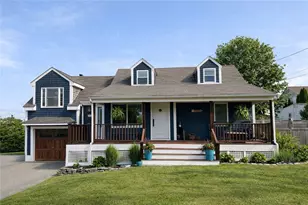 206 Reservoir Rd, Middletown, RI 02842 - Photo 1