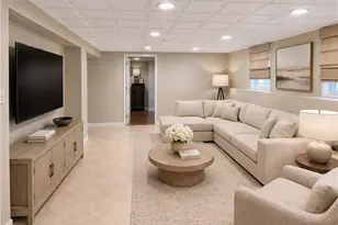 215 Bourne Ave, East Providence, RI 02916 - Photo 16