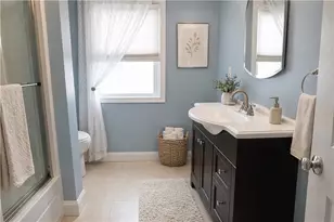 215 Bourne Ave, East Providence, RI 02916 - Photo 14