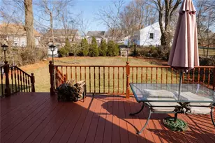 215 Bourne Ave, East Providence, RI 02916 - Photo 20