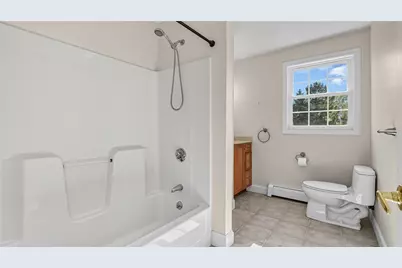 106 Cedar Avenue, Portsmouth, RI 02871 - Photo 8