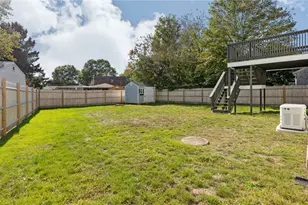 106 Cedar Ave, Portsmouth, RI 02871 - Photo 28