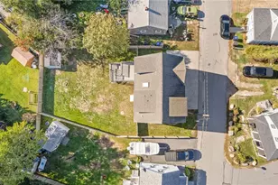 106 Cedar Ave, Portsmouth, RI 02871 - Photo 36