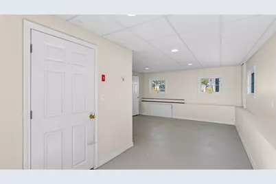 106 Cedar Avenue, Portsmouth, RI 02871 - Photo 22