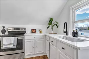 26 Clinton St, Johnston, RI 02919 - Photo 22