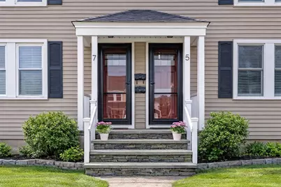 5 Shangri La Lane, Middletown, RI 02842 - Photo 2