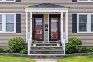 5 Shangri-La Ln, Middletown, RI 02842 - Photo 2